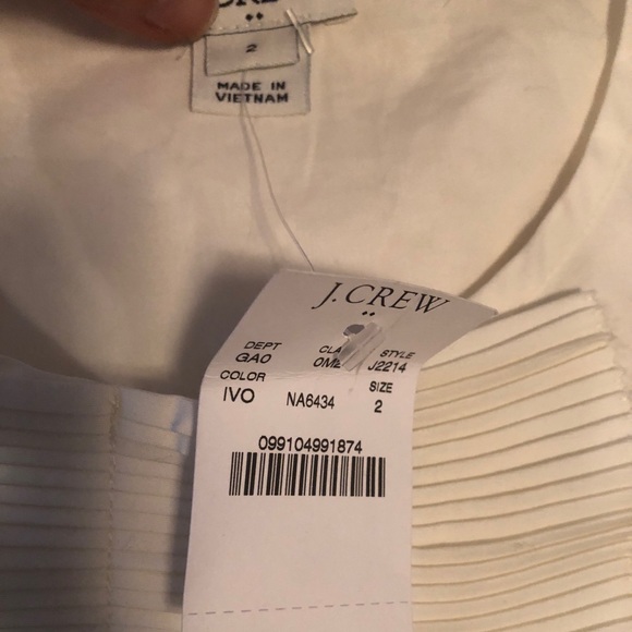 SOLD NWT J Crew Ruffle Tank - Picture 3 of 3